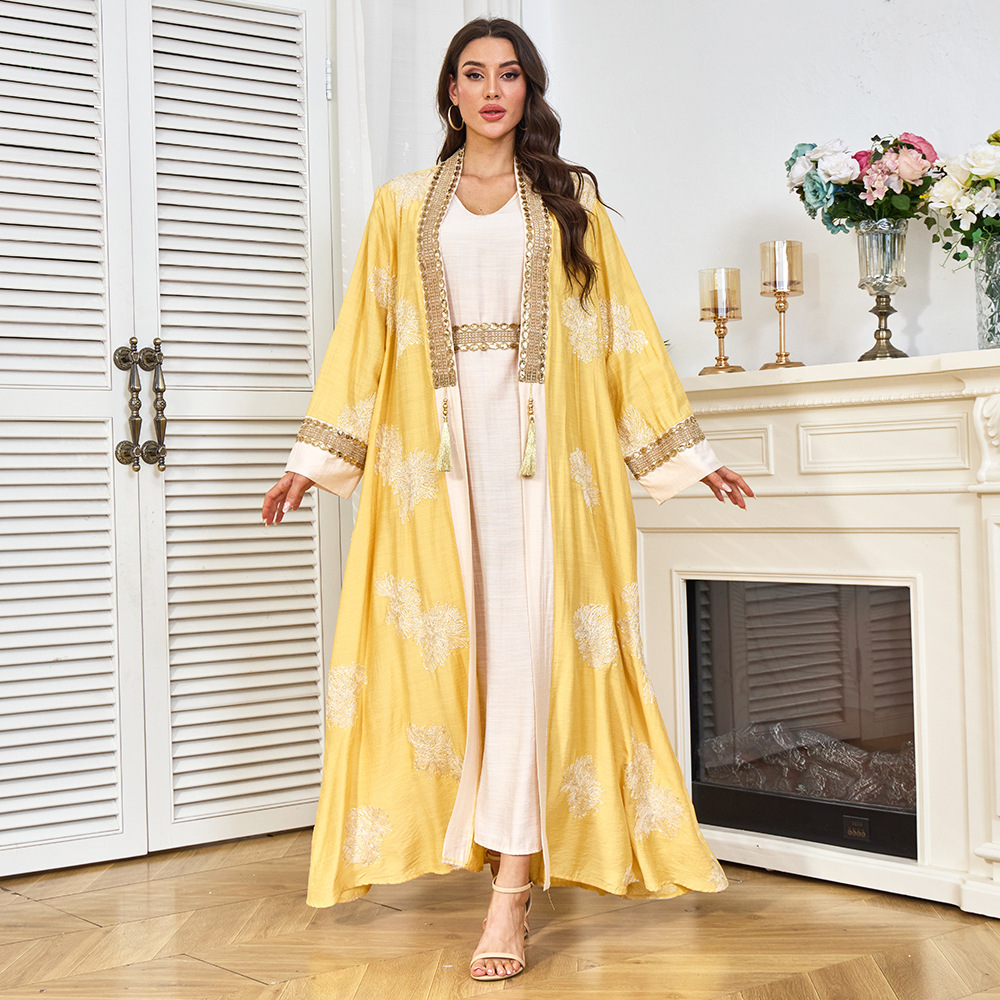 Yellow Winter Clothing - Mt480 Neues Kleidungsset im Ethno-Stil für