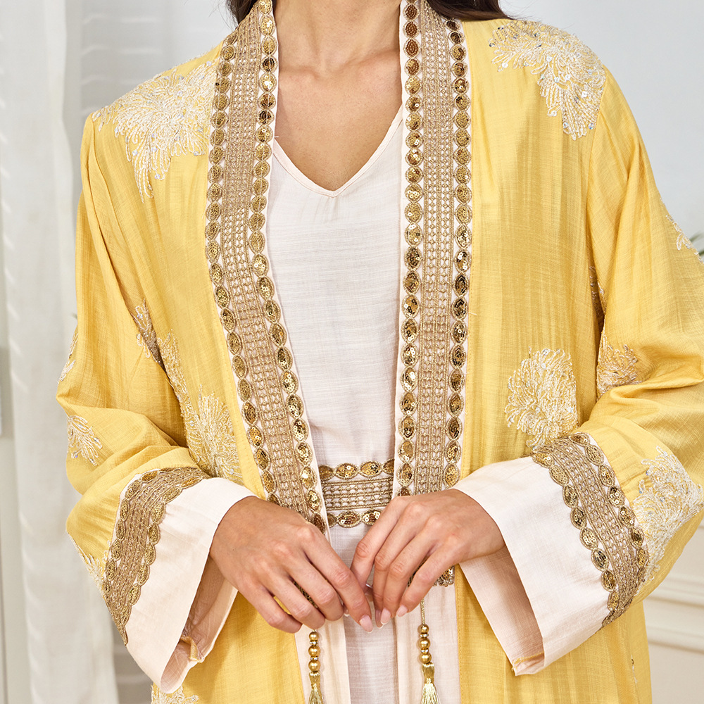 Mt480 Neues Kleidungsset im Et – Yellow Winter Clothing Bewertung und Preis