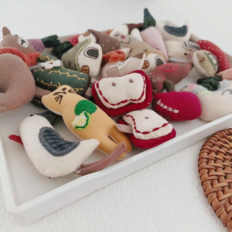 Niedliche Enten-Karotten-Haus- – Winter Clothing Accessories Bewertung und Preis